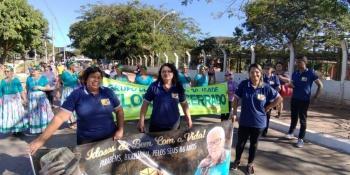 Obra Social Santa Isabel participa de desfile cívico
