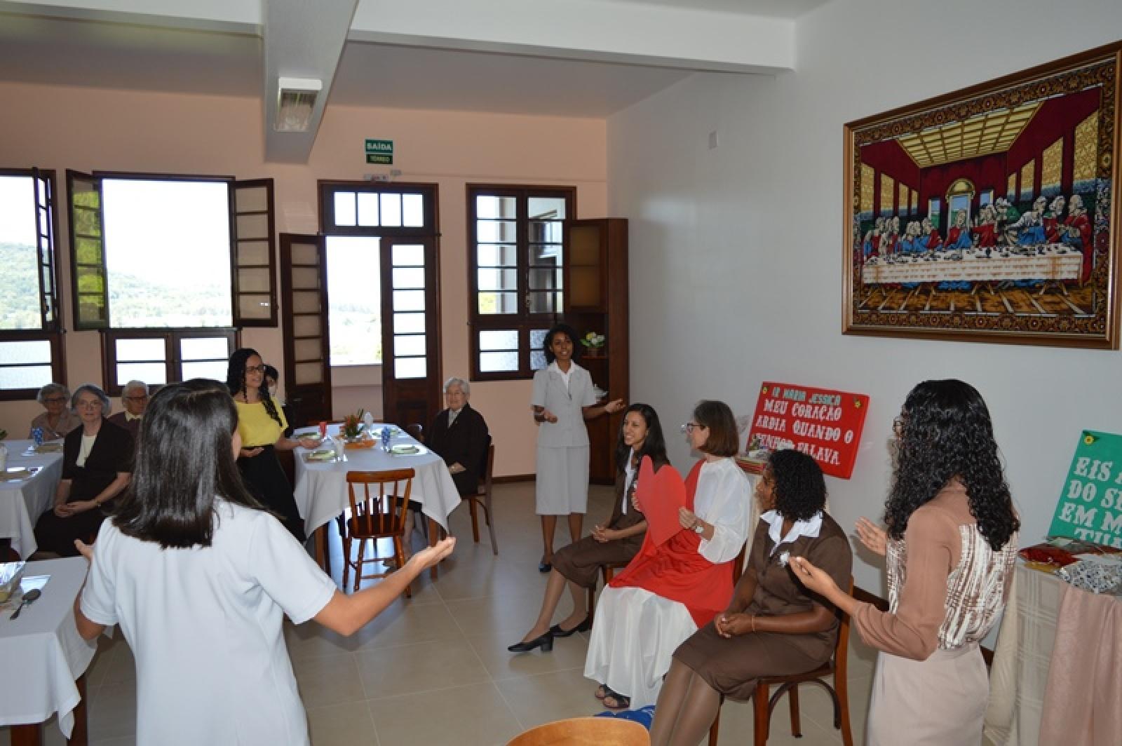 Primeira Profissão Religiosa de Ir. Luciana e Ir. Maria Jessica