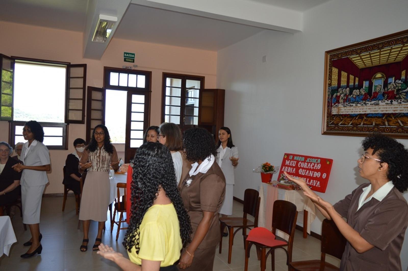 Primeira Profissão Religiosa de Ir. Luciana e Ir. Maria Jessica