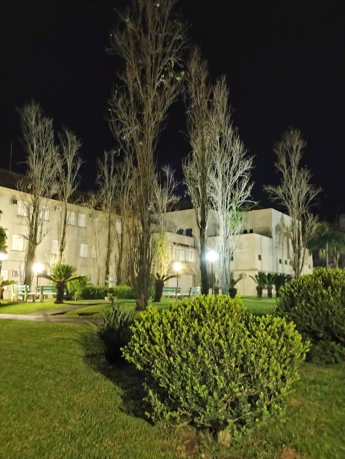 Jardim do Convento São Francisco de Assis a noite