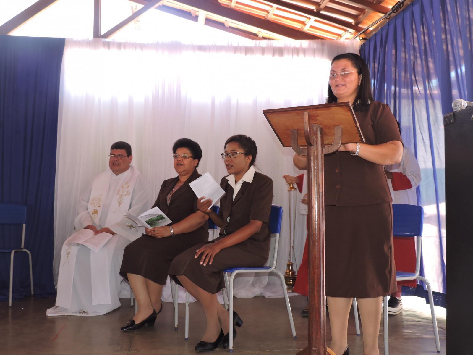 Celebração da Profissão Perpétua de Ir. Isabel, Setubinha MG