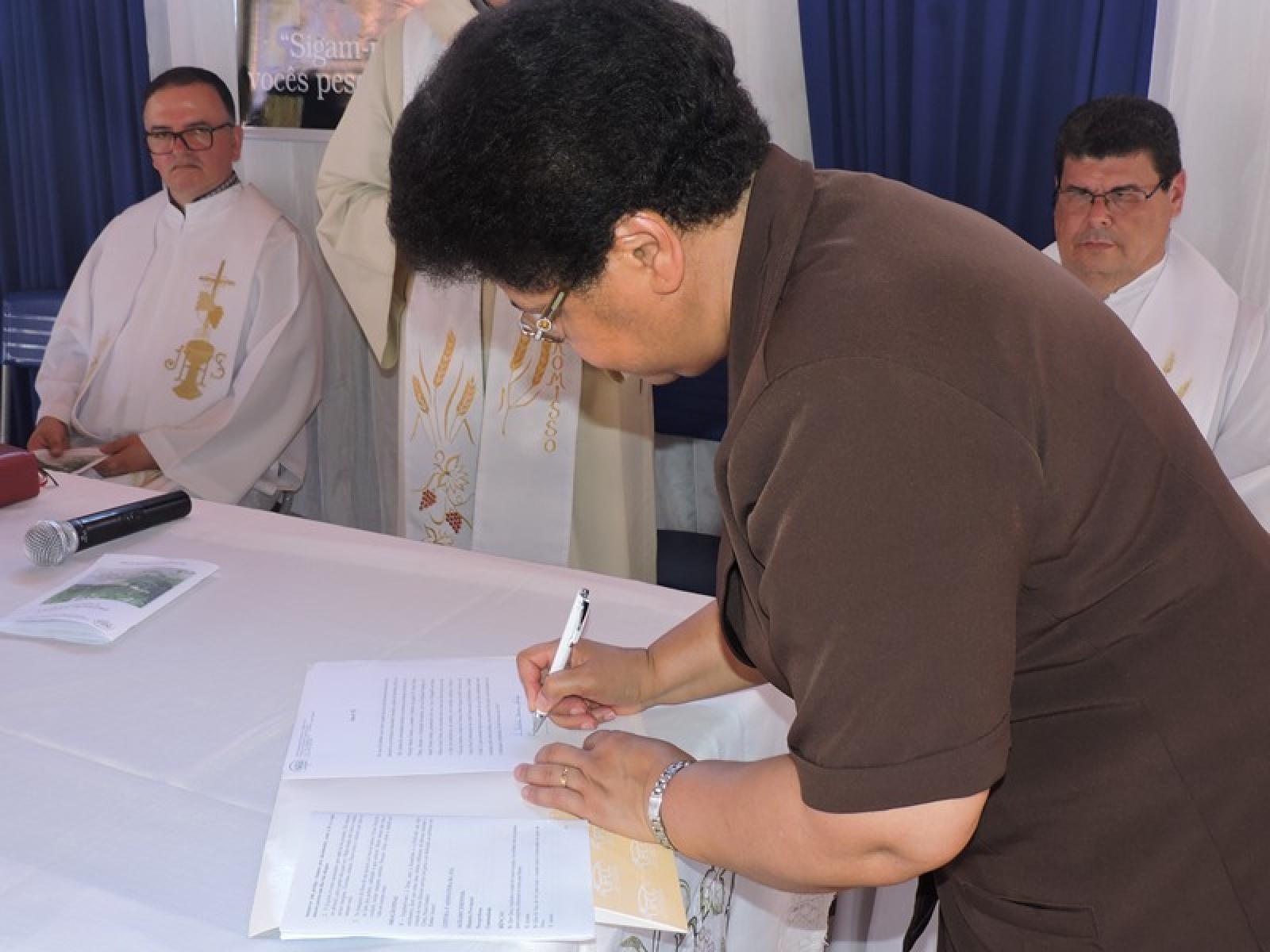 Celebração da Profissão Perpétua de Ir. Isabel, Setubinha MG