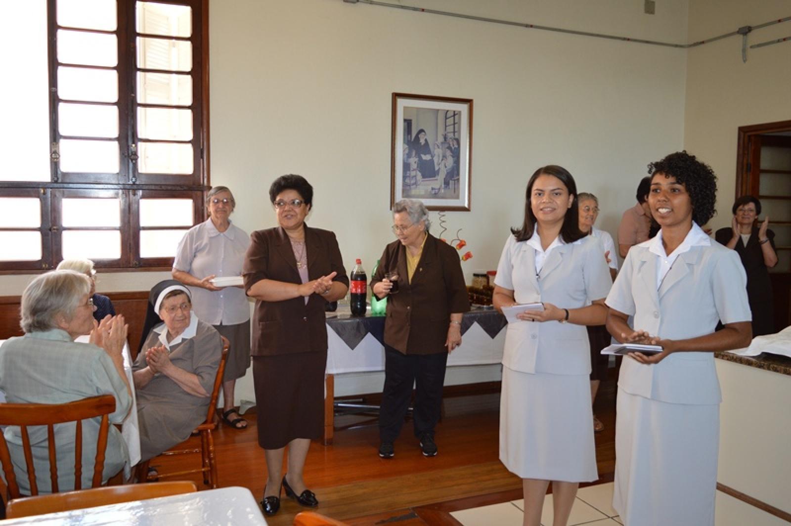 Admissão das Postulantes Sirlene e Jéssica ao Noviciado  