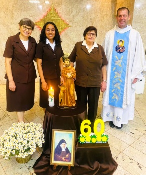 Celebração de 60 Anos de Vida Religiosa da Ir. Terezinha Lenz