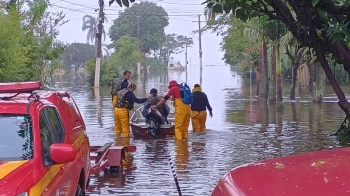 Irmãs Franciscanas acolhem o Corpo de Bombeiros em Pelotas /RS