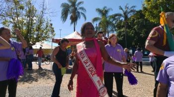 Obra Social Santa Isabel participa de desfile cívico