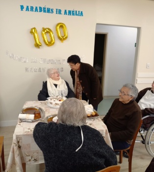 100 anos de vida de Ir. Amélia